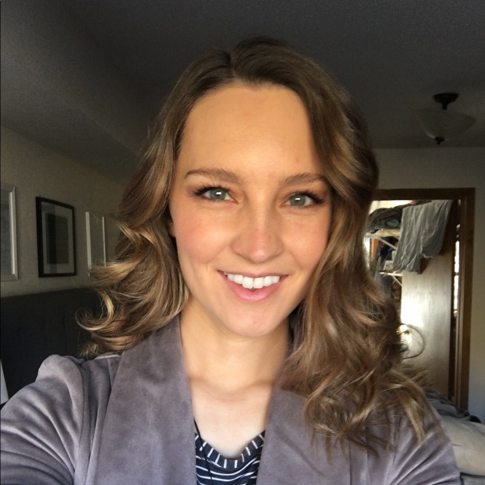 Meet your Posher, Alexandra